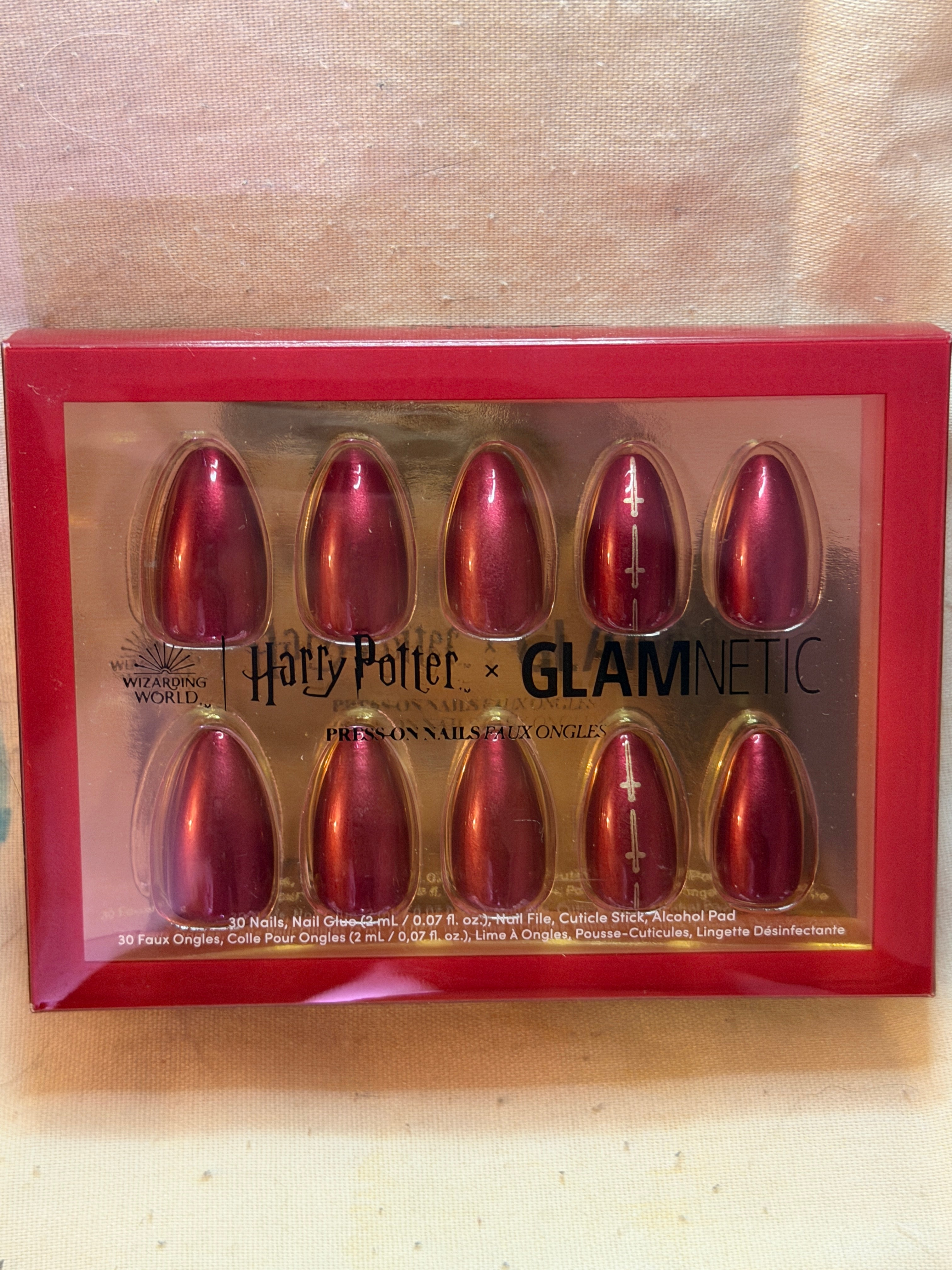 Glamnetic Gryffindor 30 Press On Nails kit | Short Almond